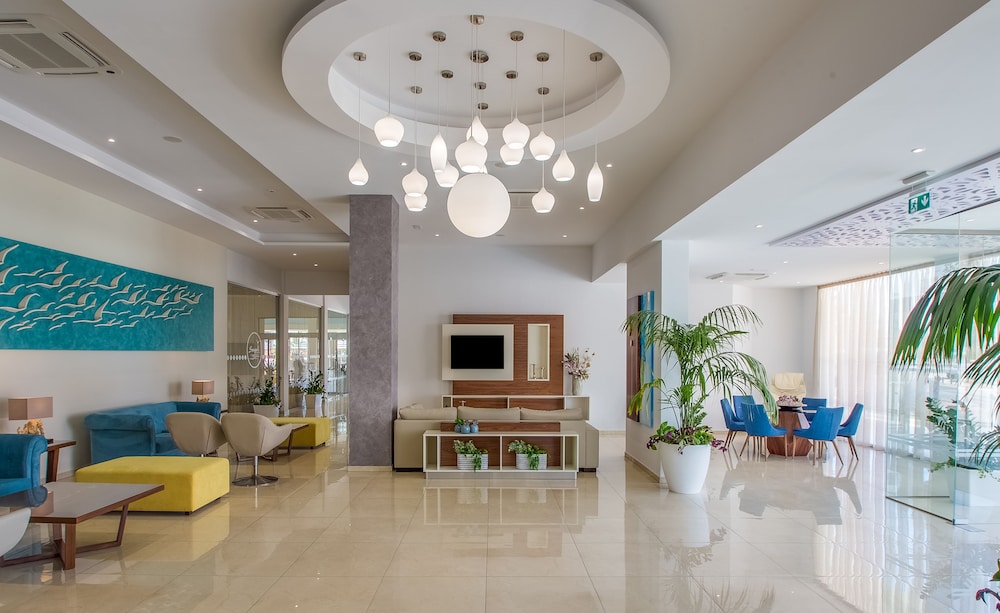 Stamatia Hotel — Hotel building in Ayia Napa, Famagusta Region