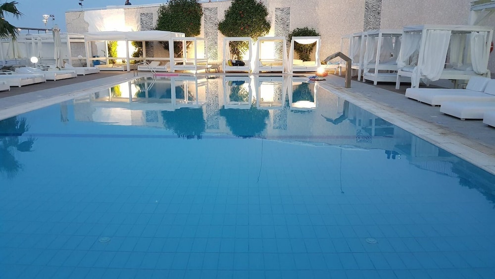 Silver Sands Beach Hotel — Pool in Protaras, Famagusta Region