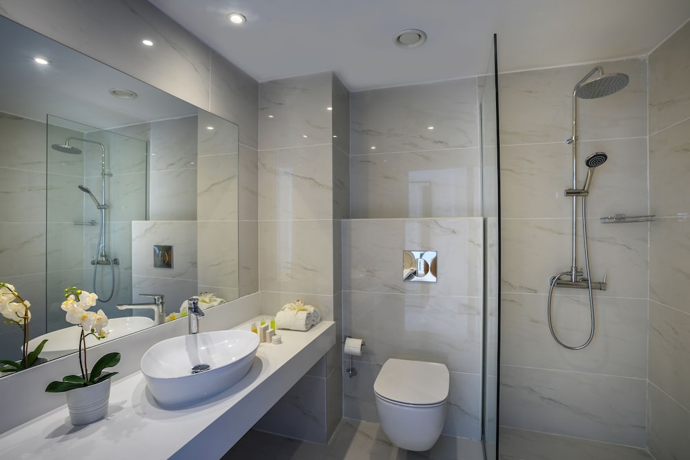 Silver Sands Beach Hotel — Rooms in Protaras, Famagusta Region