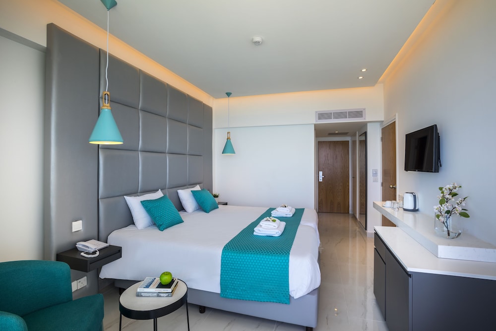 Silver Sands Beach Hotel — Rooms in Protaras, Famagusta Region