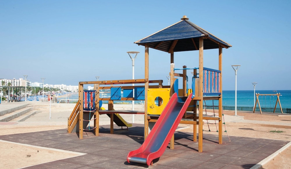 Silver Sands Beach Hotel — Facilities in Protaras, Famagusta Region