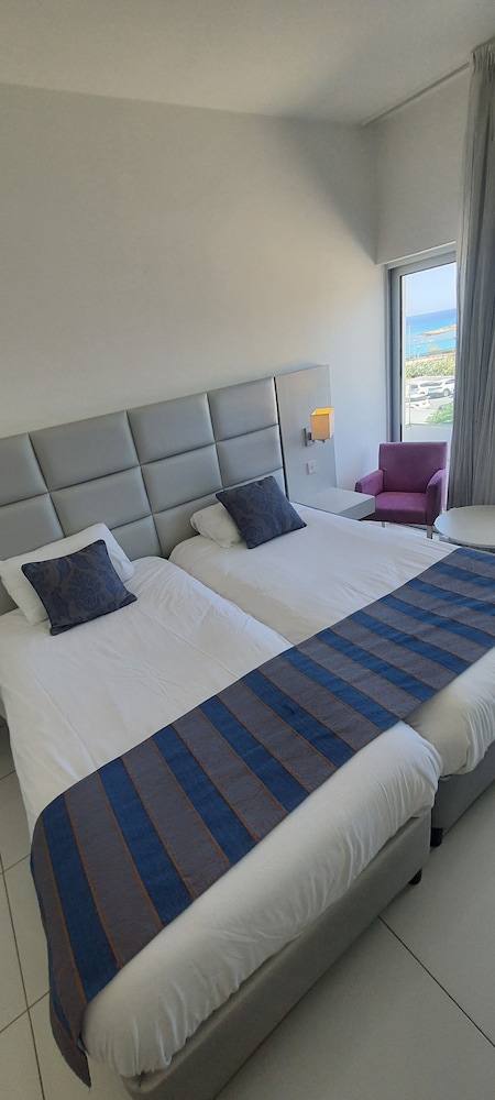 Silver Sands Beach Hotel — Rooms in Protaras, Famagusta Region