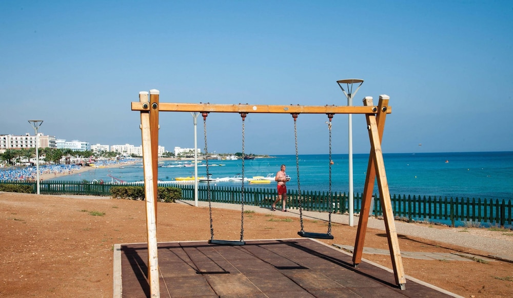 Silver Sands Beach Hotel — Facilities in Protaras, Famagusta Region