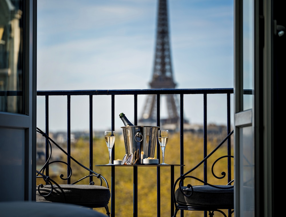 Hotel Duquesne Eiffel — Attractions in the area in Paris, Ile-de-France
