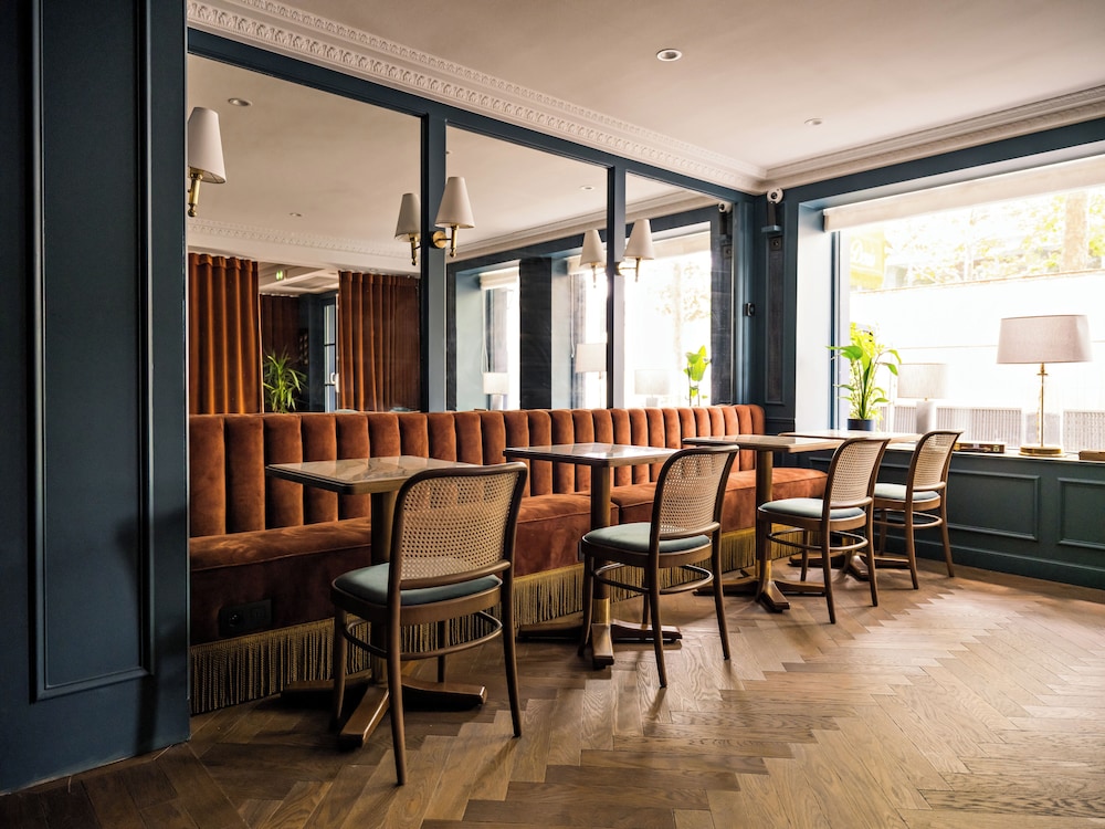 Hotel Duquesne Eiffel — Restaurant & bars in Paris, Ile-de-France