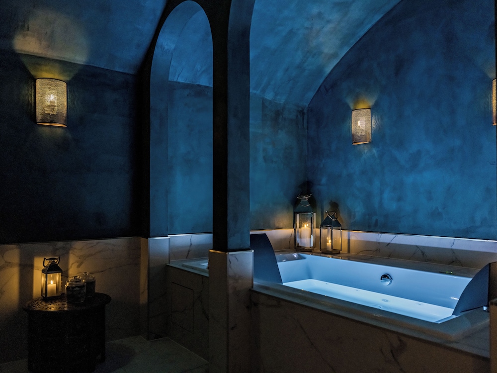 Hotel Duquesne Eiffel — Spa in Paris, Ile-de-France