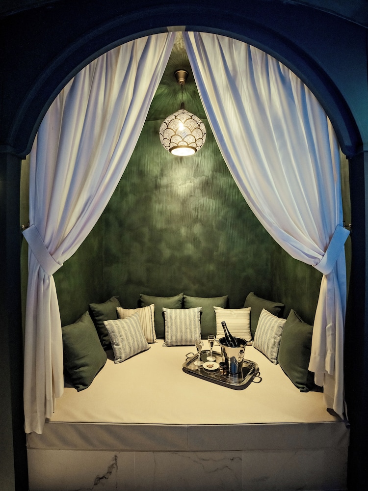 Hotel Duquesne Eiffel — Hotel rooms in Paris, Ile-de-France