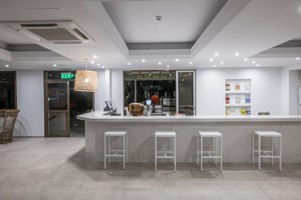 Narcissos Waterpark Resort — Restaurant & bars in Protaras, Famagusta Region