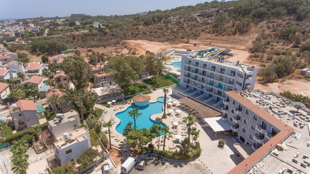 Narcissos Waterpark Resort — Swimming pool in Protaras, Famagusta Region