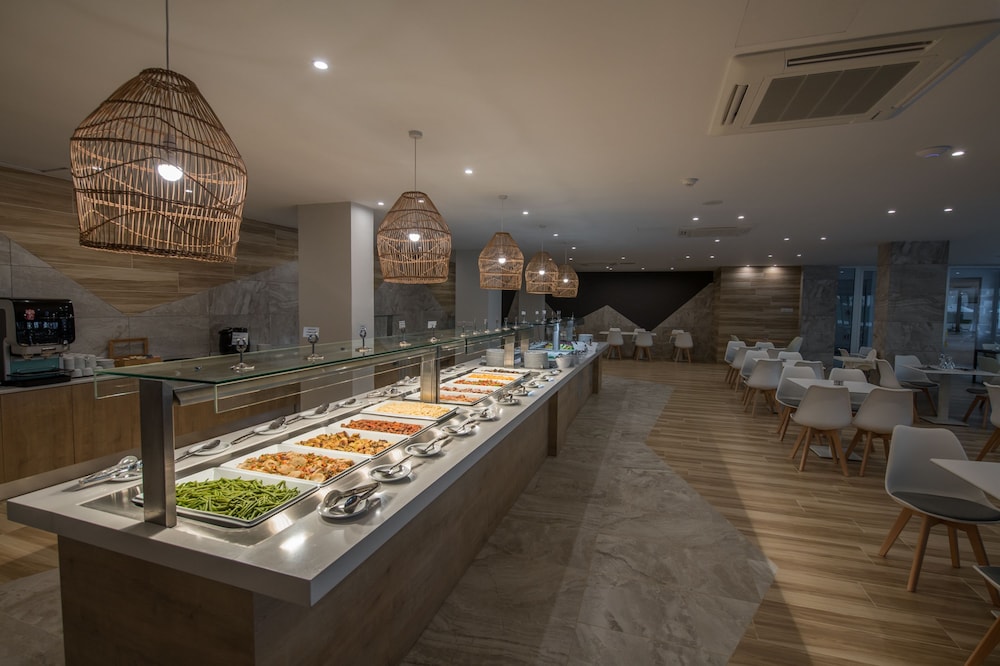 Narcissos Waterpark Resort — Restaurant & bars in Protaras, Famagusta Region