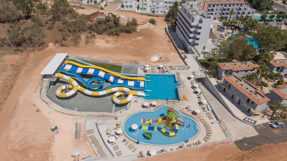Narcissos Waterpark Resort — Swimming pool in Protaras, Famagusta Region