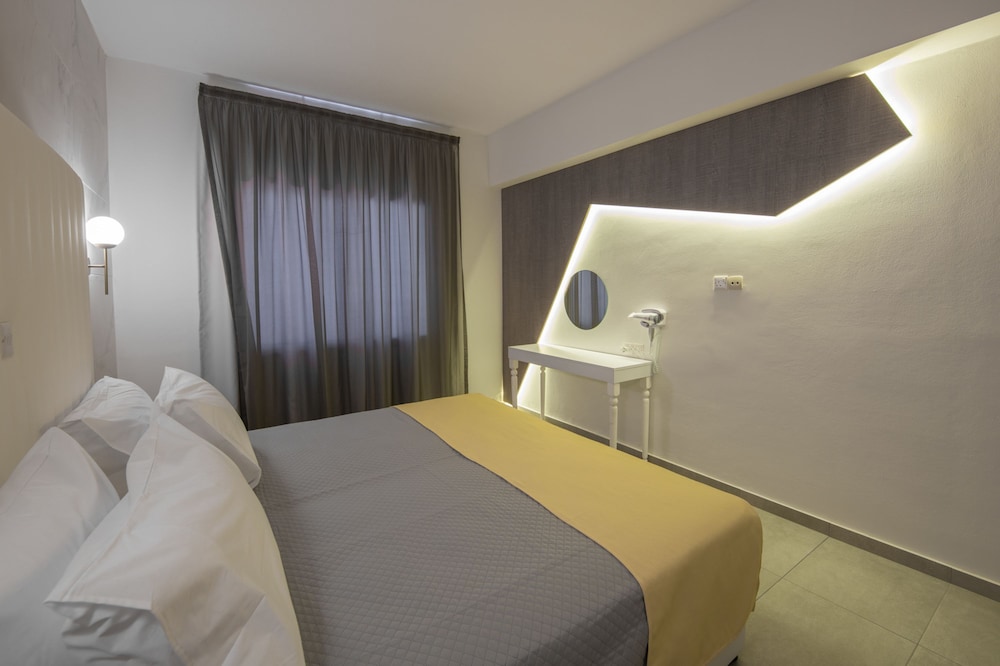 Narcissos Waterpark Resort — Hotel rooms in Protaras, Famagusta Region