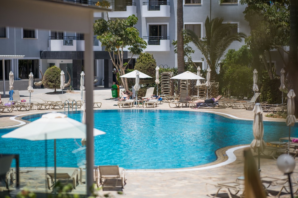Narcissos Waterpark Resort — Swimming pool in Protaras, Famagusta Region