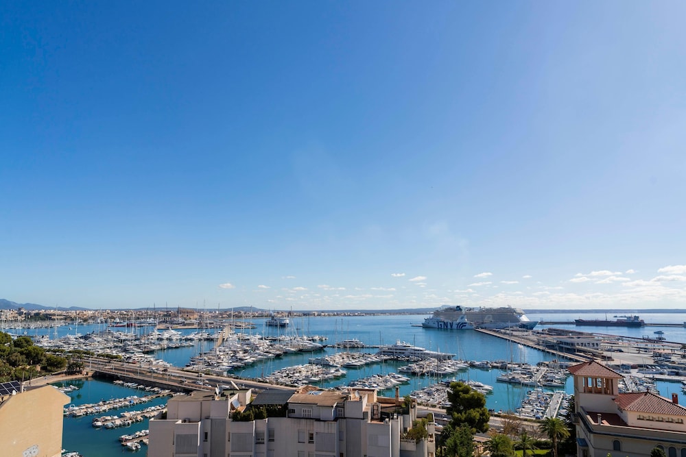 Hotel Amic Horizonte — Hotel rooms in Palma de Mallorca, Balearic Islands