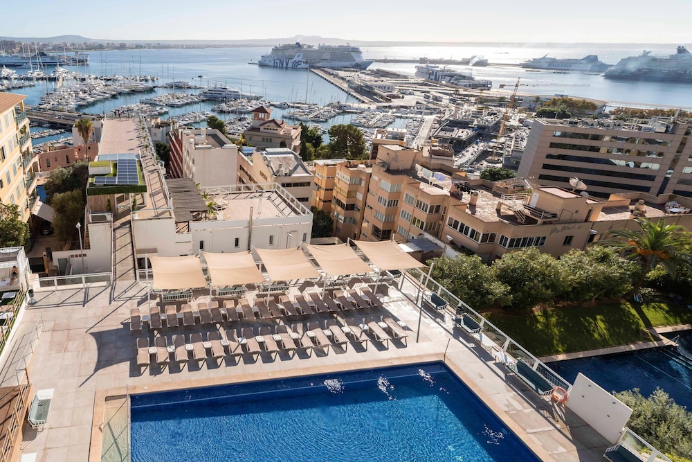 Hotel Amic Horizonte — Hotel rooms in Palma de Mallorca, Balearic Islands