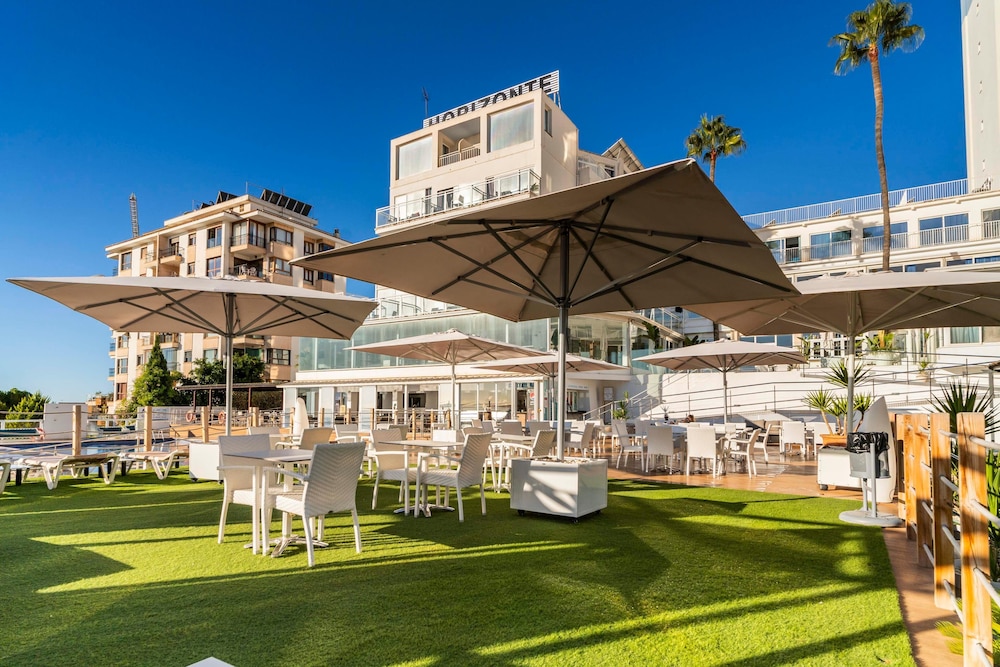 Hotel Amic Horizonte — Beach in Palma de Mallorca, Balearic Islands
