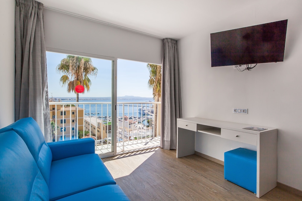 Hotel Amic Horizonte — Hotel rooms in Palma de Mallorca, Balearic Islands