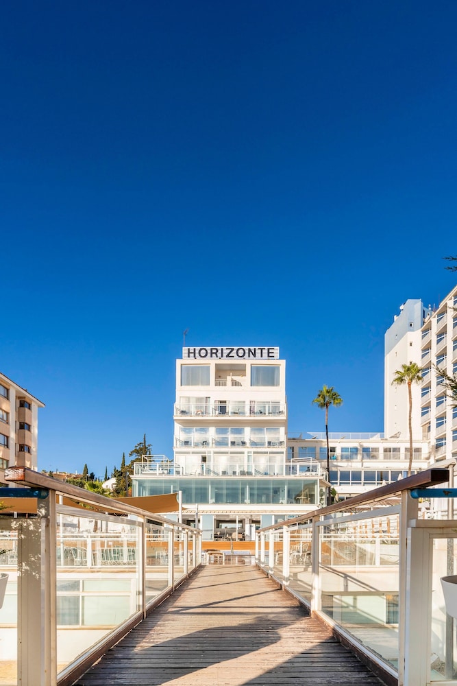Hotel Amic Horizonte — Hotel building in Palma de Mallorca, Balearic Islands