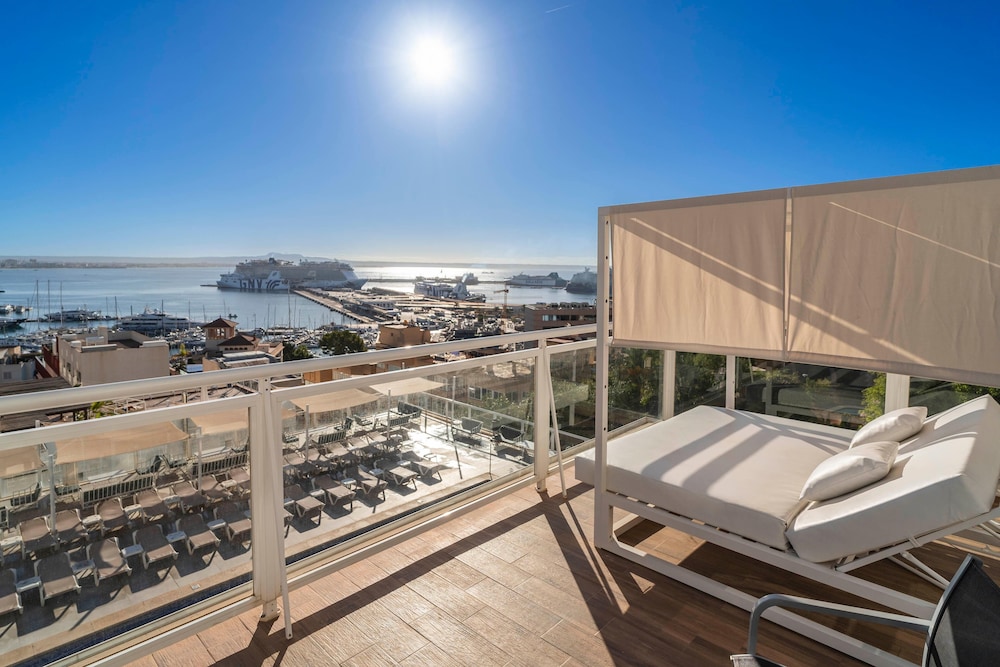 Hotel Amic Horizonte — Hotel rooms in Palma de Mallorca, Balearic Islands