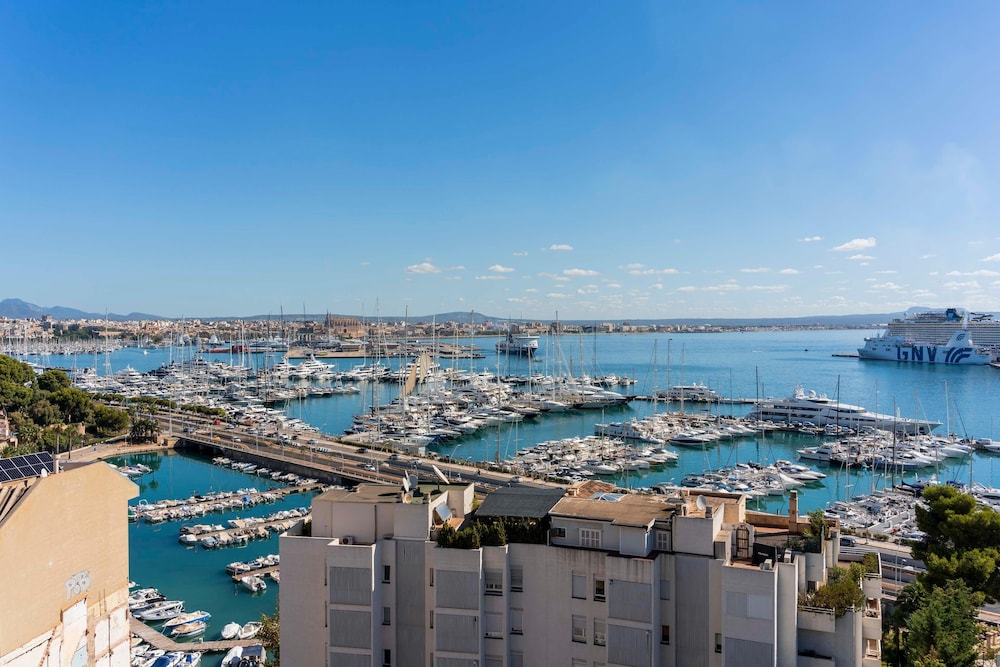 Hotel Amic Horizonte — Hotel rooms in Palma de Mallorca, Balearic Islands