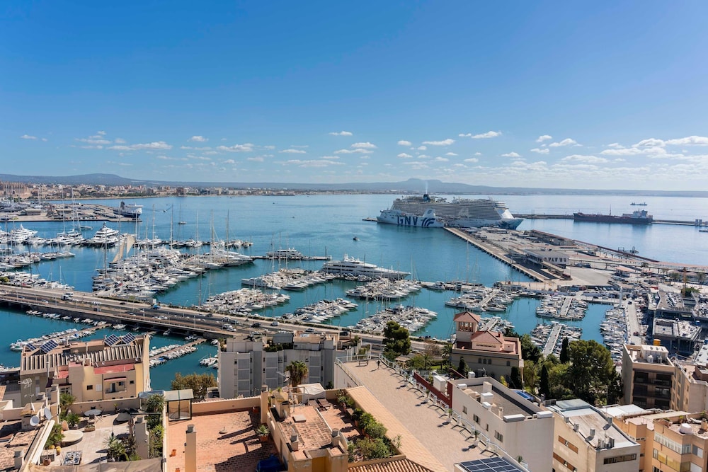Hotel Amic Horizonte — Hotel rooms in Palma de Mallorca, Balearic Islands