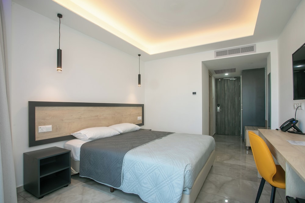 Papouis Protaras Hotel — Hotel rooms in Protaras, Famagusta Region