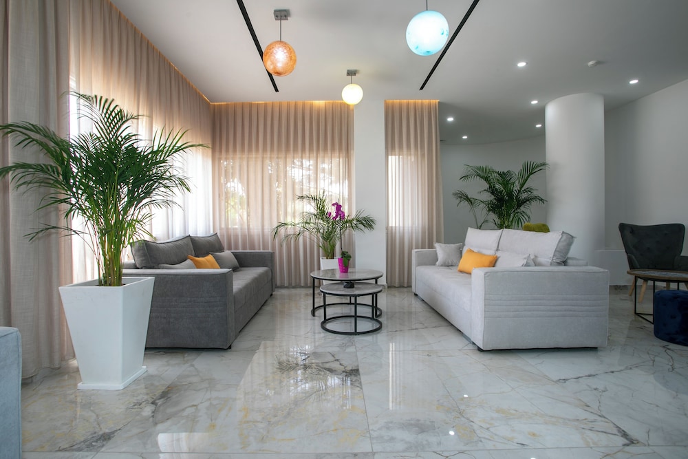 Papouis Protaras Hotel — Hotel building in Protaras, Famagusta Region