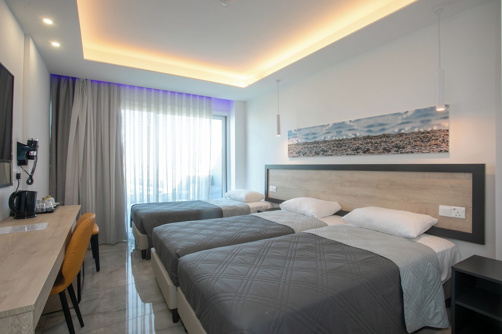 Papouis Protaras Hotel — Hotel rooms in Protaras, Famagusta Region