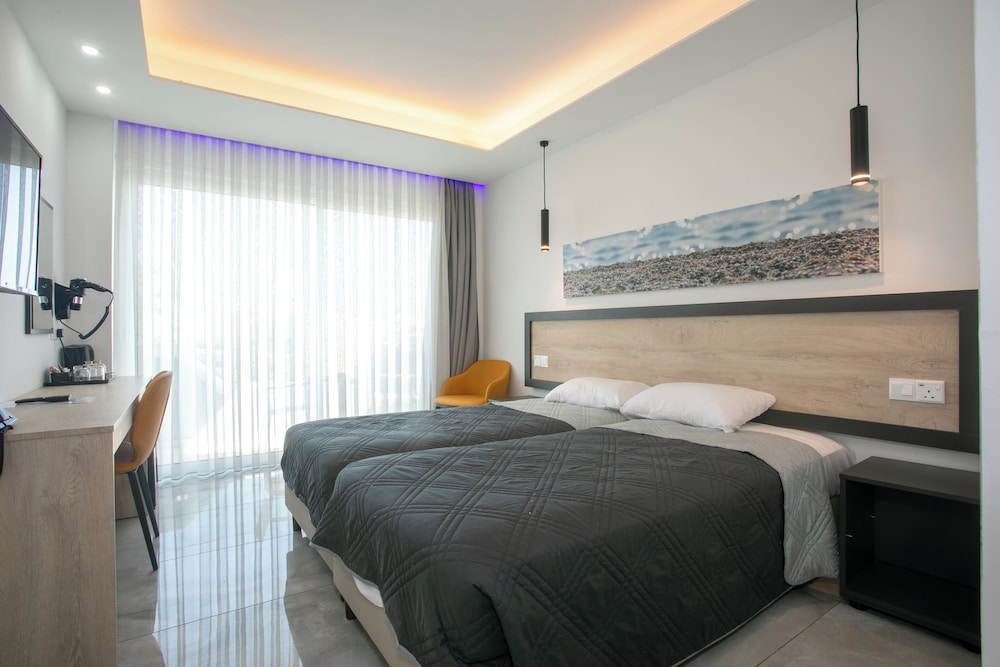 Papouis Protaras Hotel — Hotel rooms in Protaras, Famagusta Region