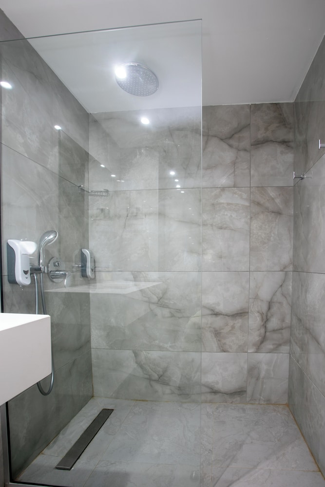 Papouis Protaras Hotel — Hotel rooms in Protaras, Famagusta Region