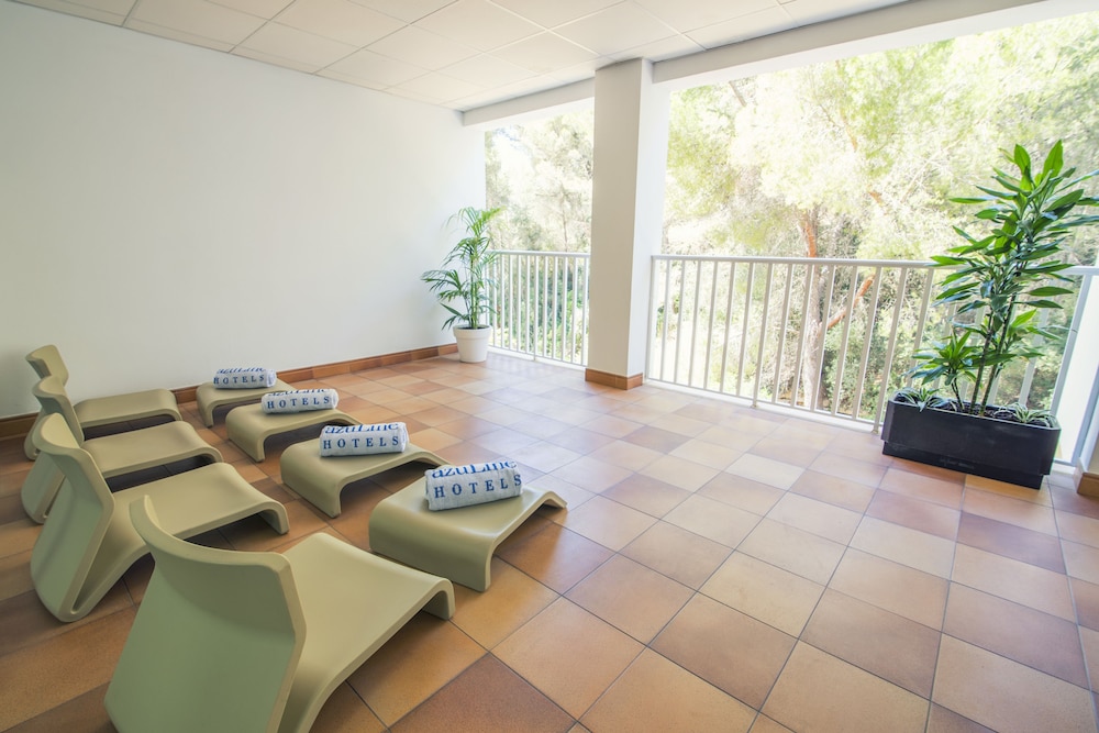 azuLine Hotel Bahamas y Bahamas II — Spa in Cala Blava, Balearic Islands
