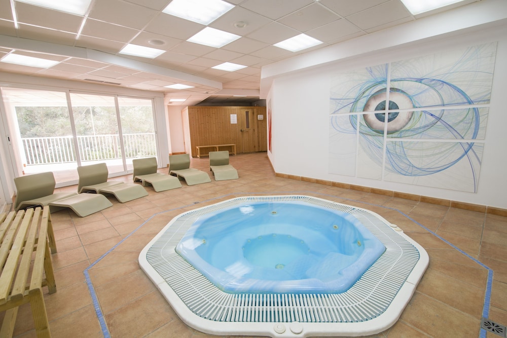 azuLine Hotel Bahamas y Bahamas II — Spa in Cala Blava, Balearic Islands