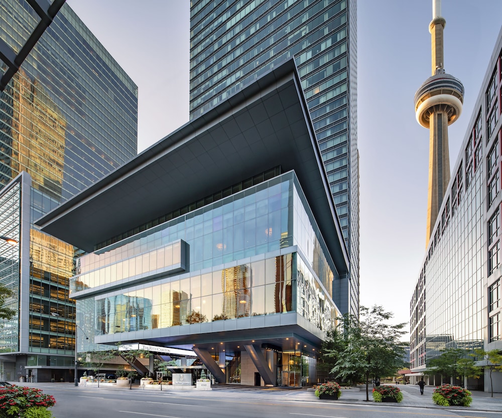 The Ritz-Carlton, Toronto — Hotel building in Toronto, Ontario