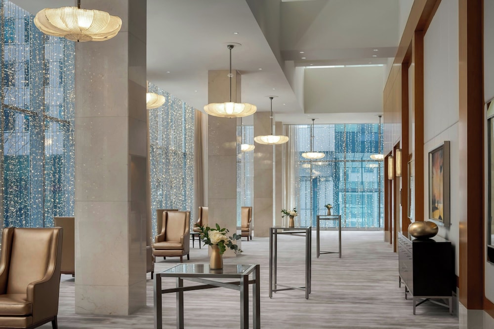 The Ritz-Carlton, Toronto — Hotel building in Toronto, Ontario