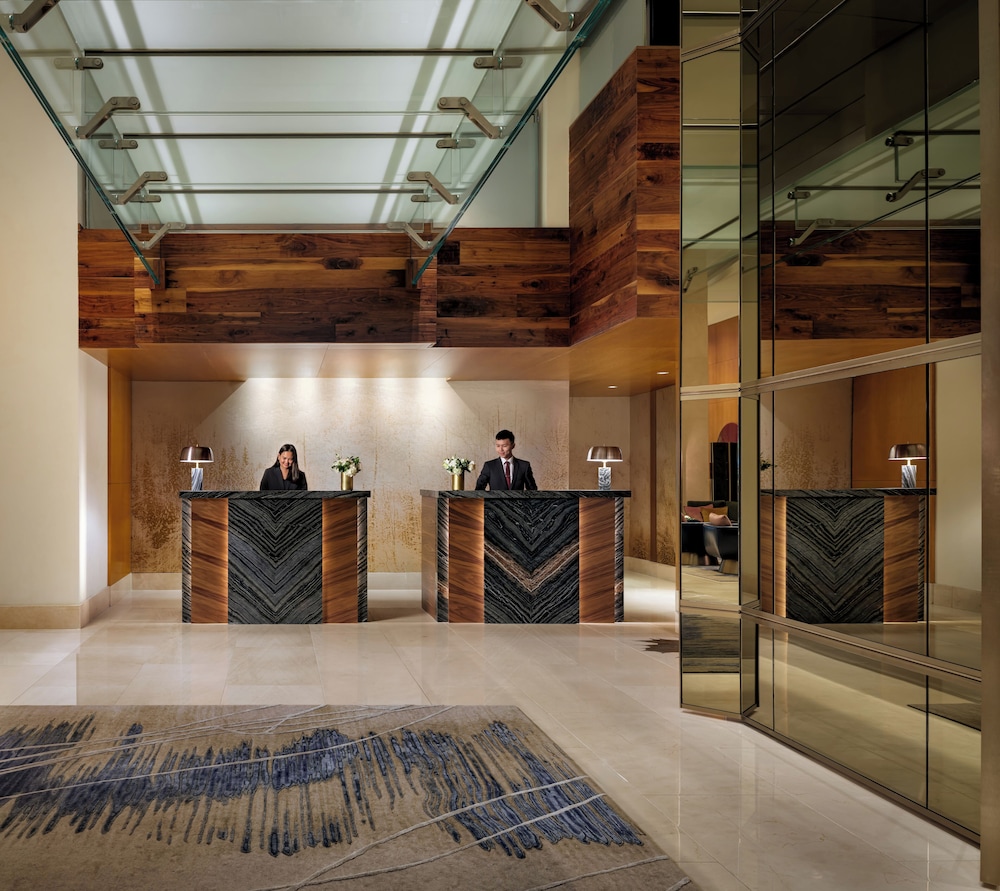 The Ritz-Carlton, Toronto — Hotel building in Toronto, Ontario
