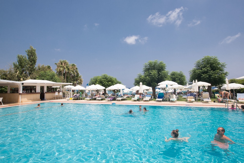 Iliada Beach Hotel