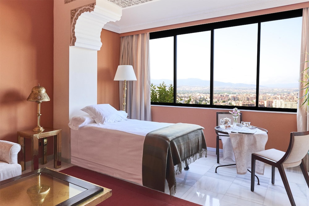 Hotel Alhambra Palace - zdjęcie 3