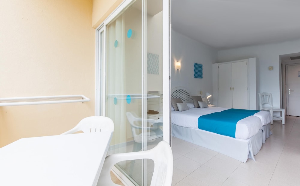 BLUESEA Costa Verde — Hotel rooms in Cala Blava, Balearic Islands