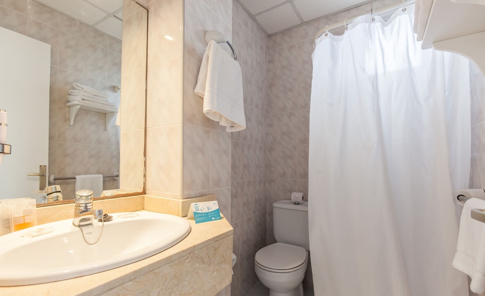 BLUESEA Costa Verde — Hotel rooms in Cala Blava, Balearic Islands