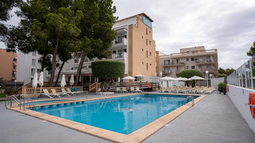 BLUESEA Costa Verde — Swimming pool in Cala Blava, Balearic Islands