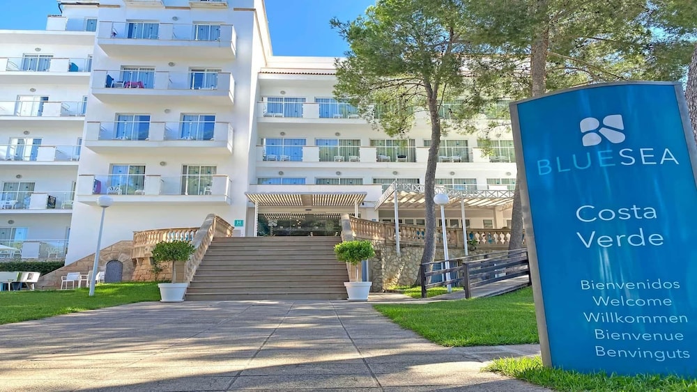 BLUESEA Costa Verde — Hotel building in Cala Blava, Balearic Islands