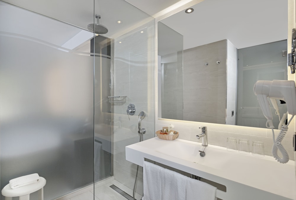 Hotel Hispania — Hotel rooms in Playa de Palma, Balearic Islands