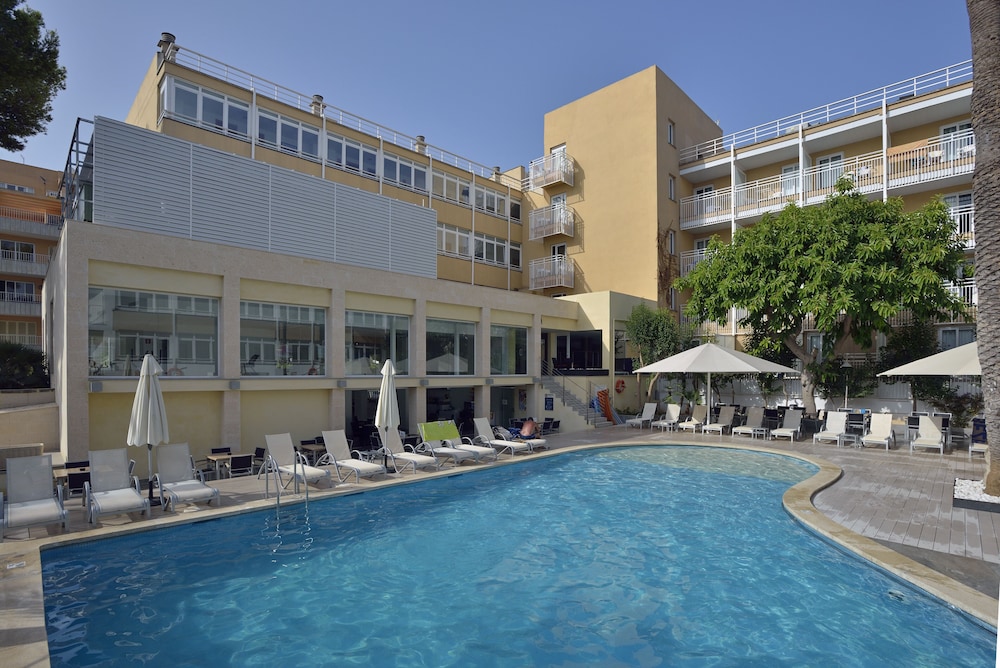 Hotel Hispania — Swimming pool in Playa de Palma, Balearic Islands