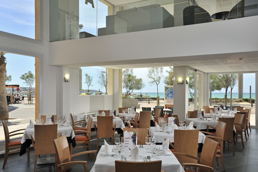 Hotel Hispania — Restaurant & bars in Playa de Palma, Balearic Islands