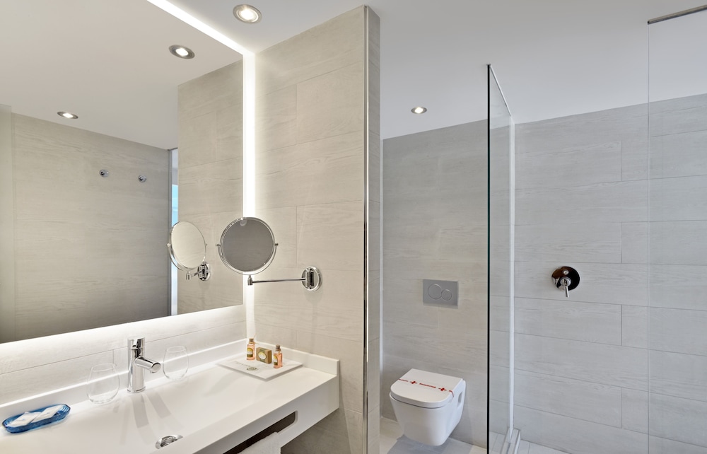 Hotel Hispania — Hotel rooms in Playa de Palma, Balearic Islands
