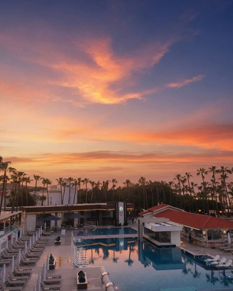 Cavo Maris Beach Hotel — Swimming pool in Protaras, Famagusta Region
