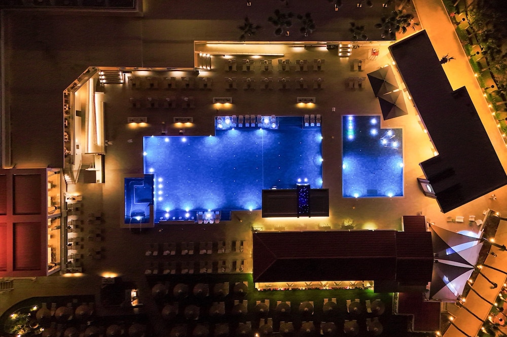 Cavo Maris Beach Hotel — Swimming pool in Protaras, Famagusta Region
