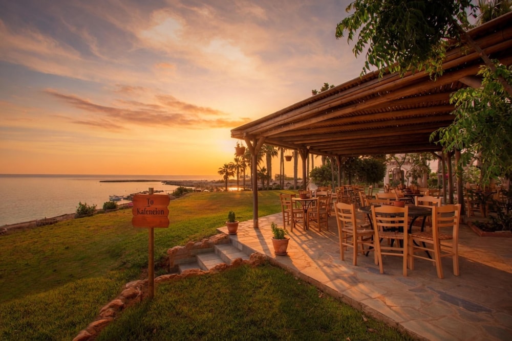 Cavo Maris Beach Hotel — Restaurant & bars in Protaras, Famagusta Region