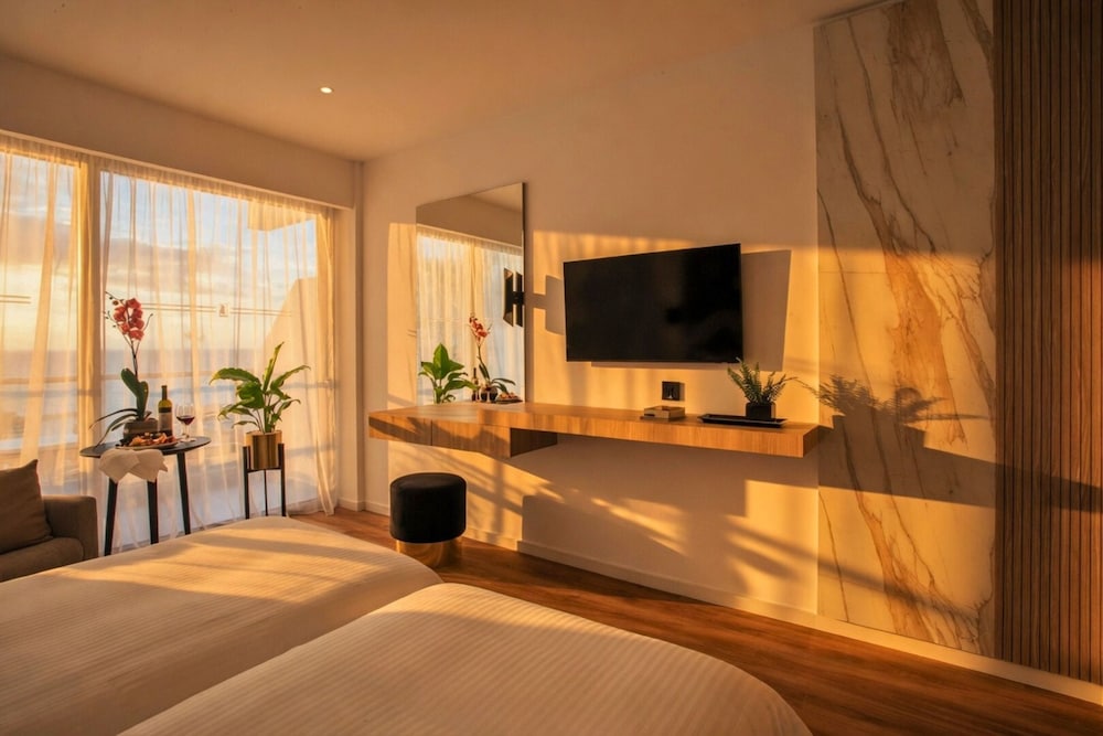 Cavo Maris Beach Hotel — Hotel rooms in Protaras, Famagusta Region