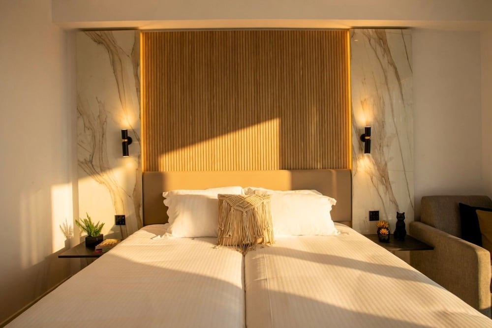 Cavo Maris Beach Hotel — Hotel rooms in Protaras, Famagusta Region